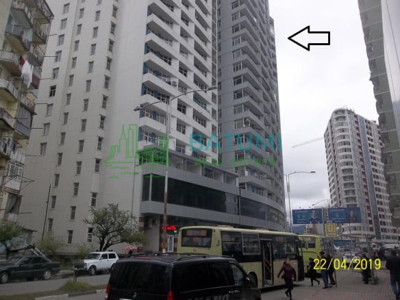 3-room apartment for rent at Kobaladze street 15