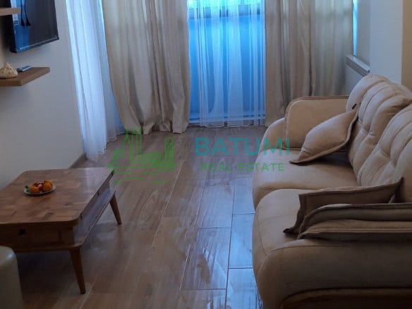 For rent at Zh.Shartava street 32 2-room apartment with central heating