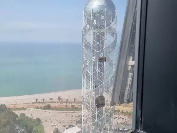 FOR SALE 2-ROOM APARTMENT LCD PORTA BATUMI TOWER