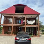 იყიდება ორსართულიანი სახლი