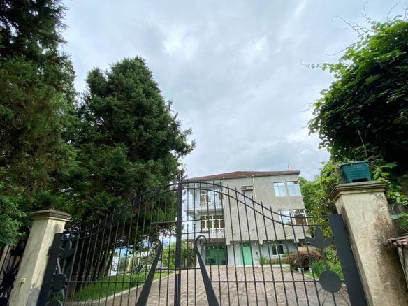 ქირავდება 5 ოთახიანი საკუთარი სახლი.