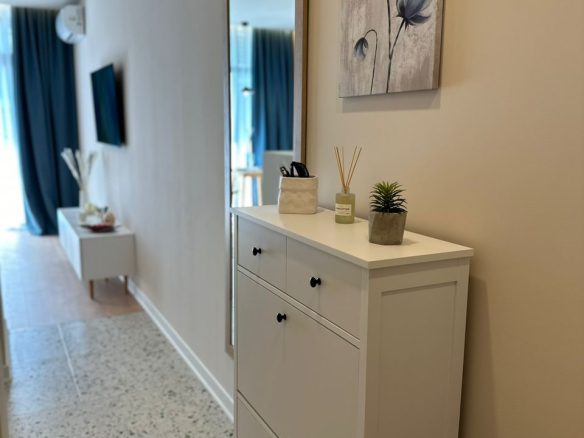 იყიდება 1+1 Black sea tower